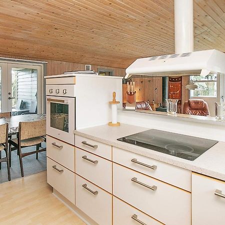 8 Person Holiday Home In Hesselager Extérieur photo