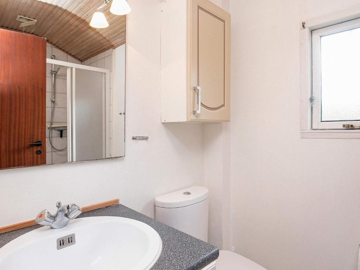 8 Person Holiday Home In Hesselager Extérieur photo
