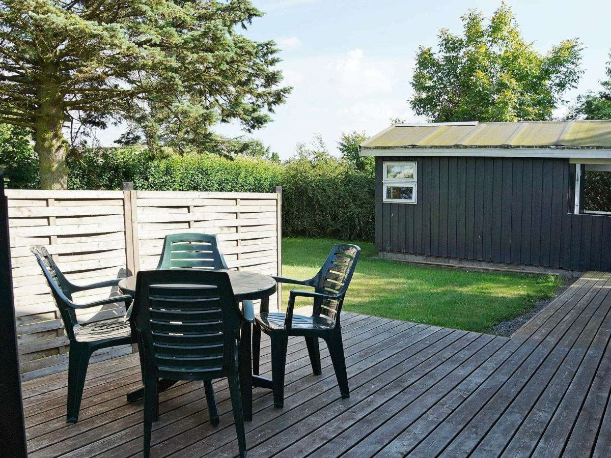 8 Person Holiday Home In Hesselager Extérieur photo